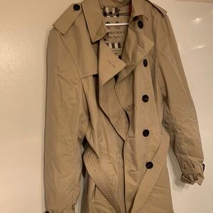 COPY - Burberry Trench Coat Men’s Size Med The Ke…